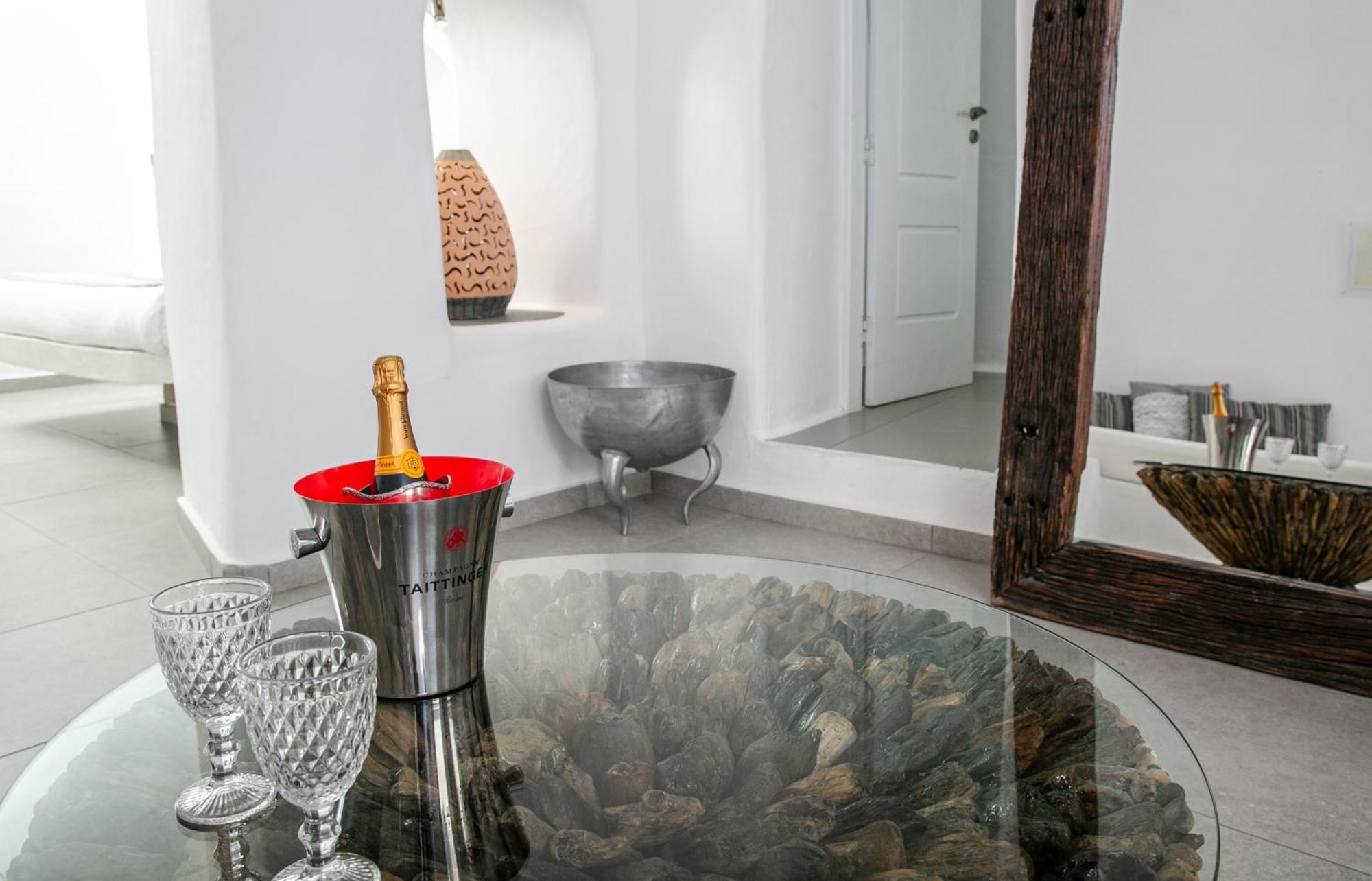 Vogue Suites Οία Εξωτερικό φωτογραφία
